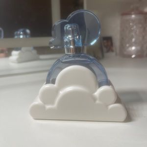Ariana grande cloud perfume